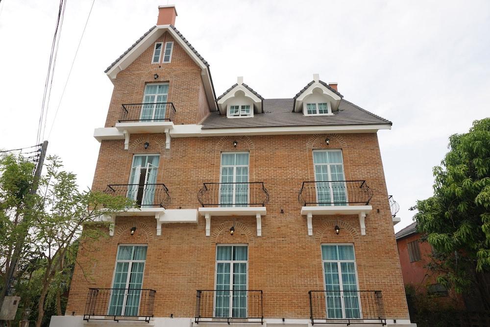 チェンライ ナイ スアン ベッド＆ブレックファースト Bed & Breakfast エクステリア 写真