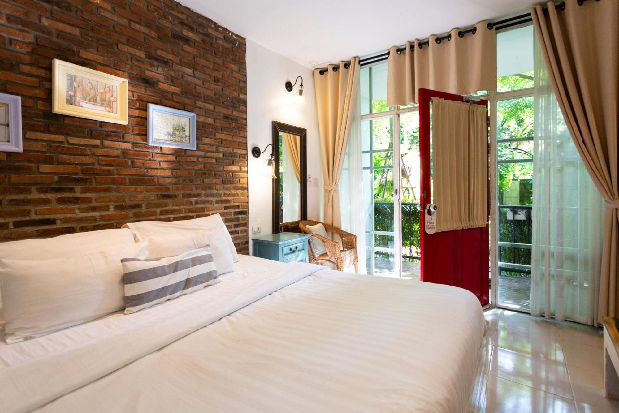 チェンライ ナイ スアン ベッド＆ブレックファースト Bed & Breakfast エクステリア 写真